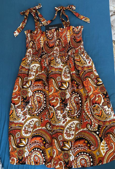 Рокля на  boohoo