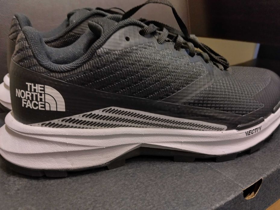 Маратонки The North Face р-р 40,5