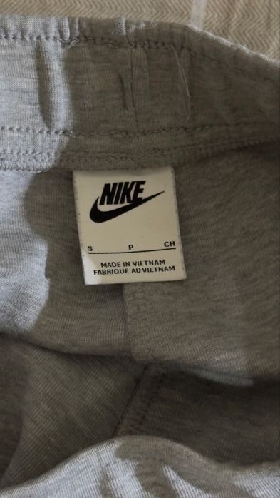 Шорты Nike Tech серые