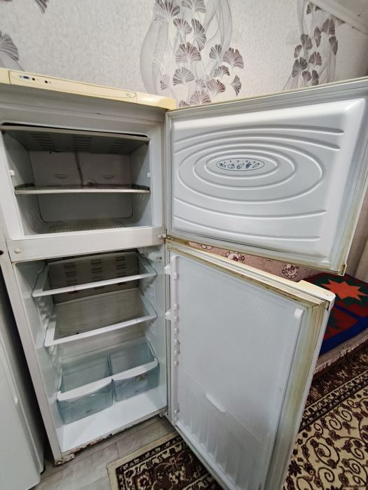 Продам холодильник