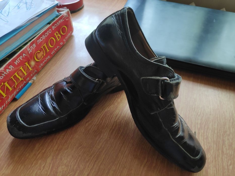 Черные туфли лаковые для школы