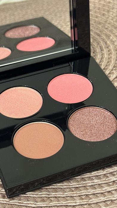 Paleta de machiaj Divine Rose Luxe Quad Eternal Eden
