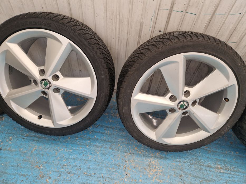jante aliaj r18 cu anvelope de iarna