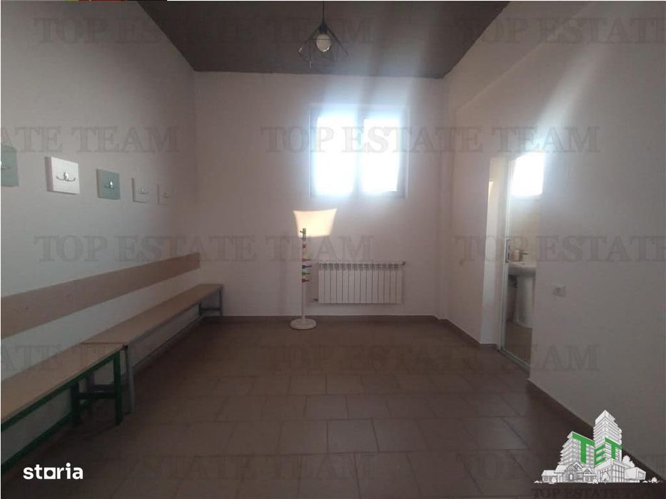 Spatiu comercial open space, suprafata 520 mp, teren 1150 mp, acces ra