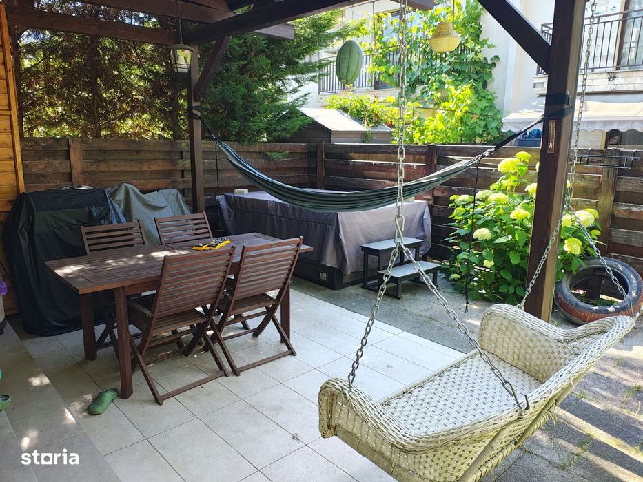 Casă tip duplex in zona linistita, acces usor catre oras