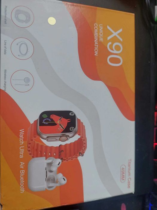 Комплект X90 Ultra, 4 in 1, Смарт Часовник, Безжични слушалки, Силиконов протектор, Силиконова каишка, черен