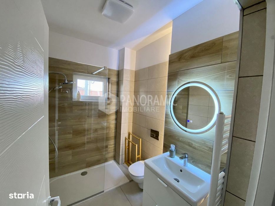 3 Camere, Micro 17