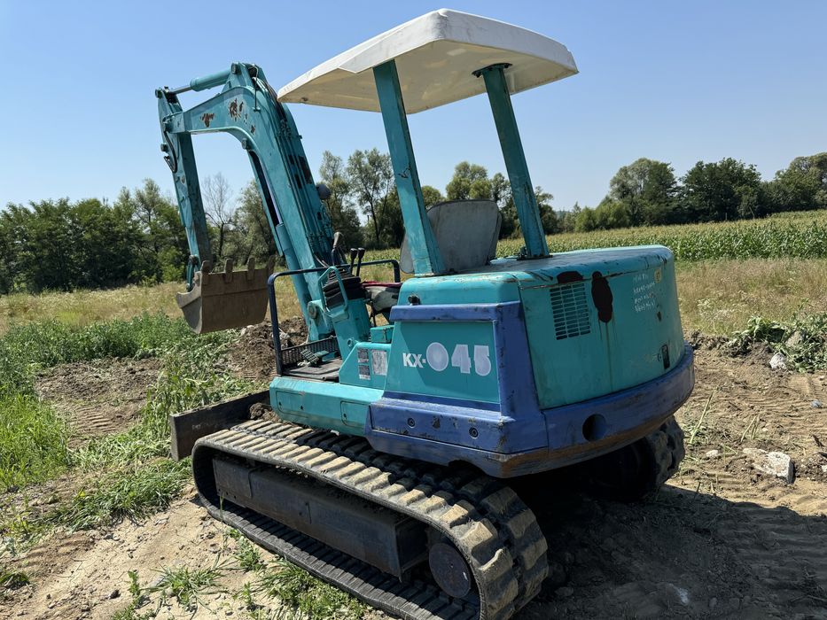 Excavator  Kubota KX 045.  4500 kg