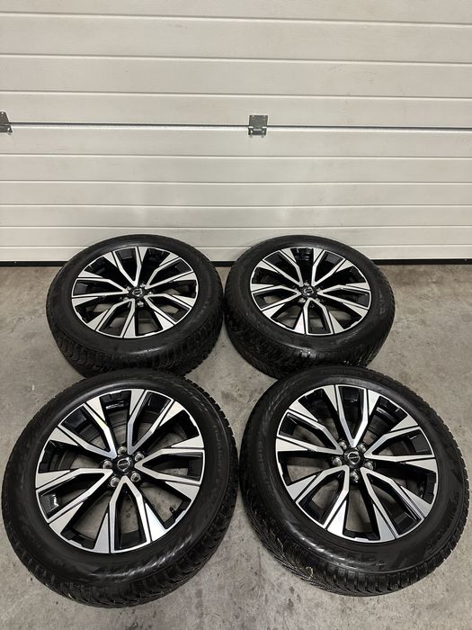 Jante NOI 19 ORIGINALE Volvo Xc60 R-Design Iarna 235/55/19 Nokian XC40