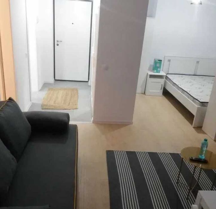 Дава се под наем Едностаен апартамент в Пловдив, Кършияка - 40 кв.м за 204 € - Снимка #1