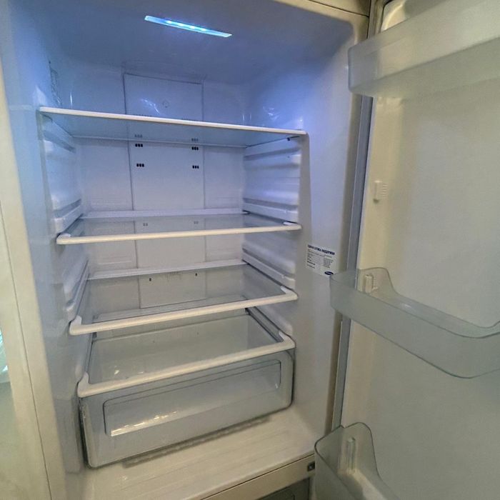 Продам холодильник SAMSUNG б/у