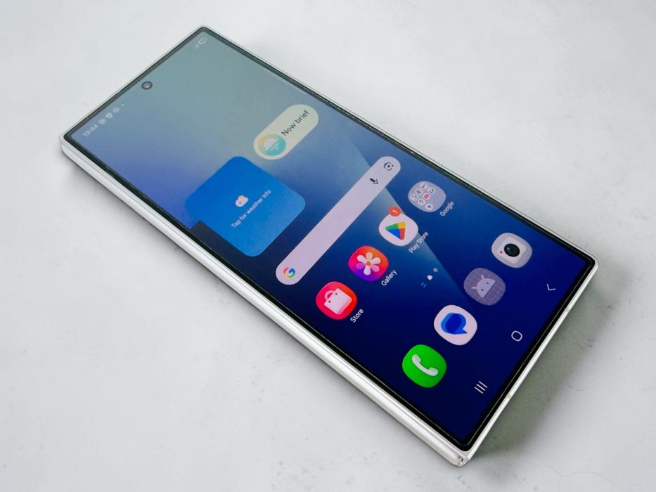 Samsung Galaxy Z Fold 7 5G 256GB 12RAM Silver Shadow 75 ЗАРЯДА! Гаранция!