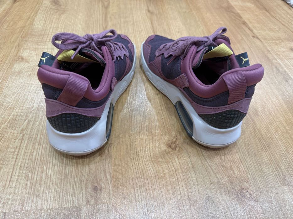 Дамски маратонки Nike