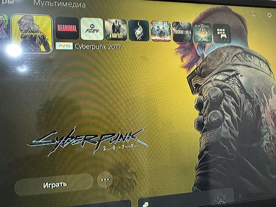 Продам Playstation 5 срочно