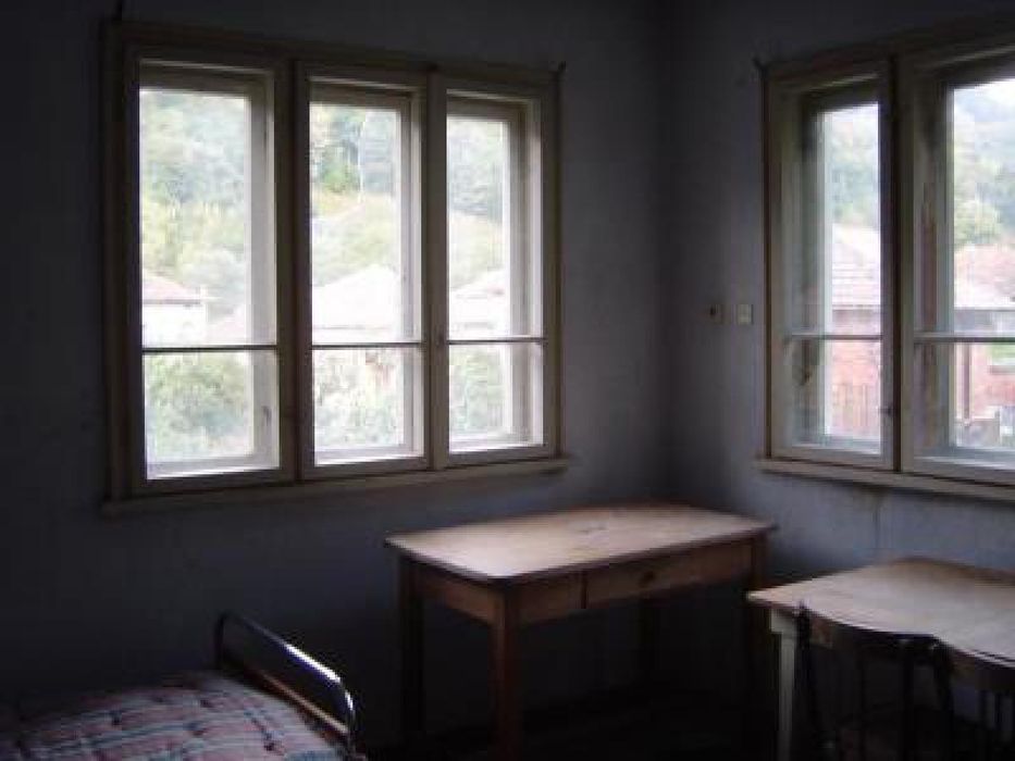 Къща в село Лопян