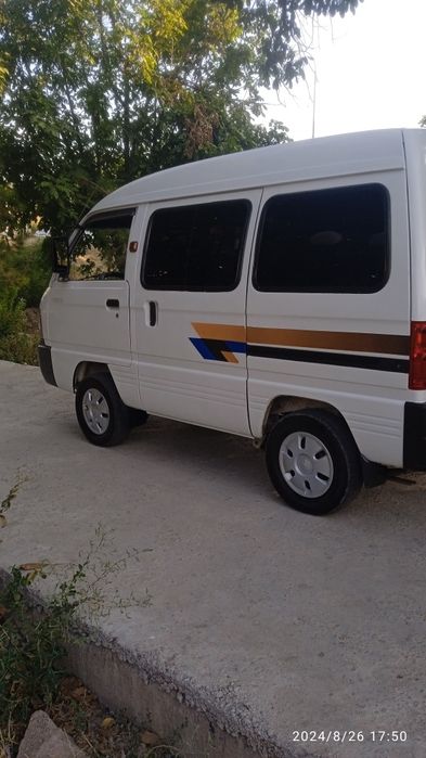 Damas avtomobil sotiladi