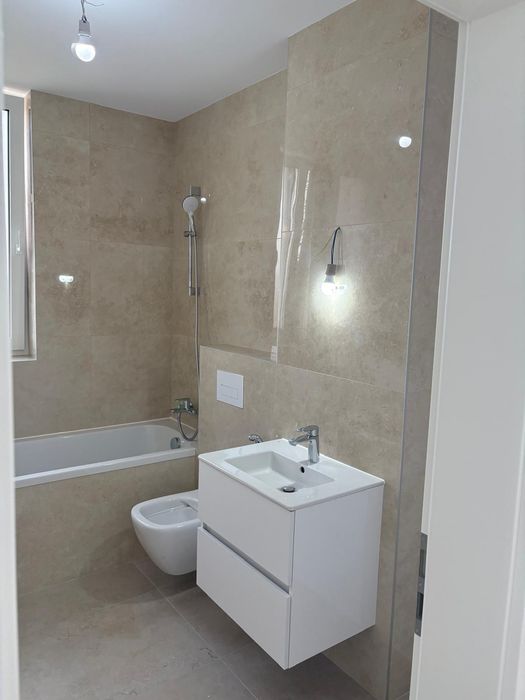 Apartament de închiriat pretabil firma