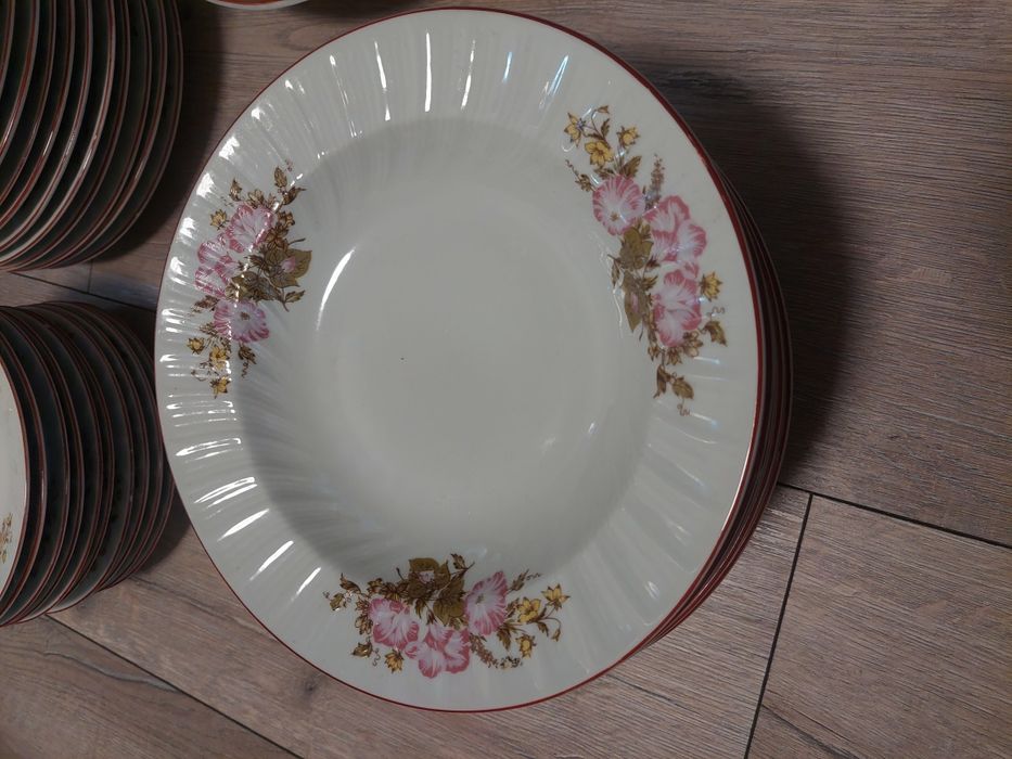 Битов сервиз за хранене