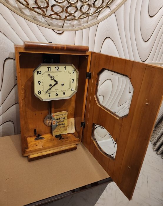 Часы настенные с боем