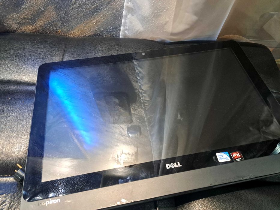 Dell Inspiron One 2330 Allin -one- компютър