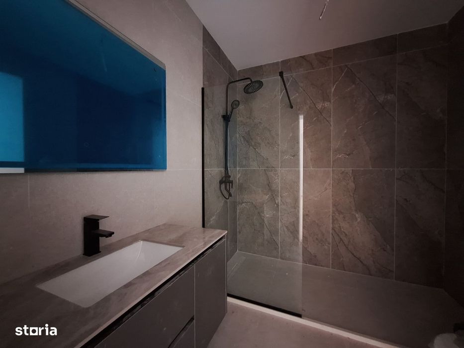 Apartament cu 2 camere finisat, 53 mp, balcon, zona Eroilor