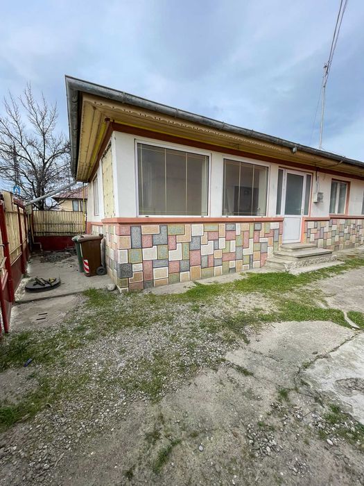 Casă de vânzare