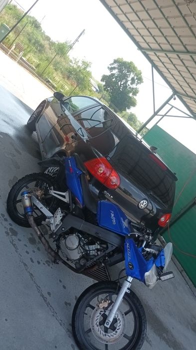 Vand sau schimb honda cbr de 125