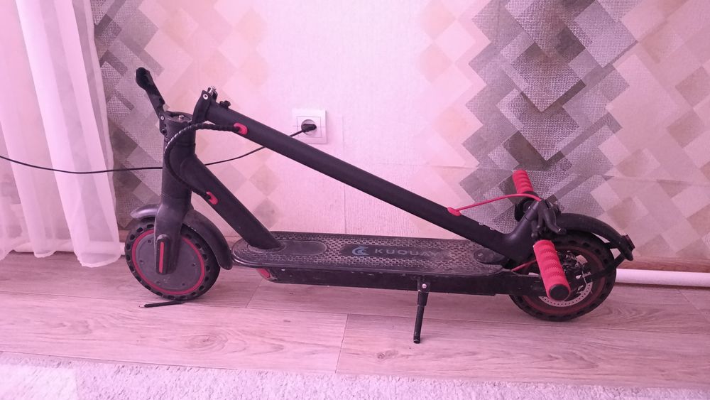 Продам электросамокат