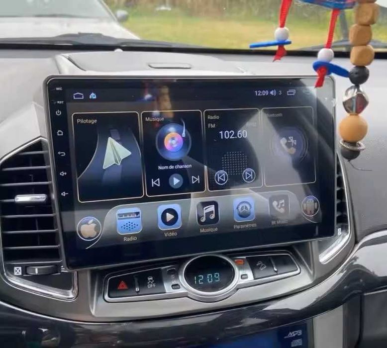 Chevrolet Captiva мултимедия Android GPS навигация