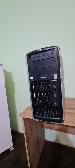 Настолен компютър HP