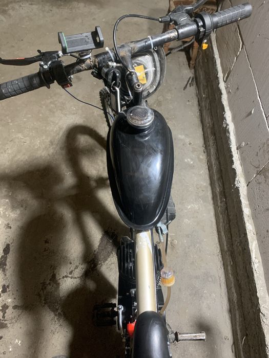 Vănd bicicleat motor 100cc 3,2 cp