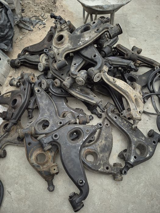 Передние рычаги Mercedes  w140