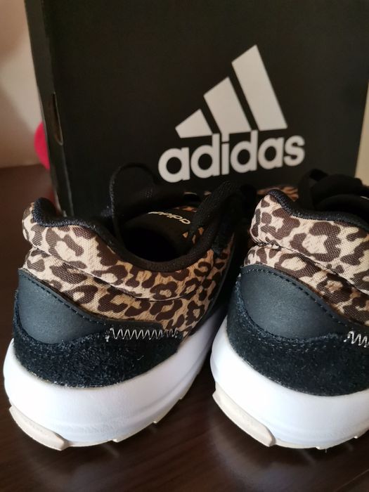 Оригинални дамски маратонки, 38 номер