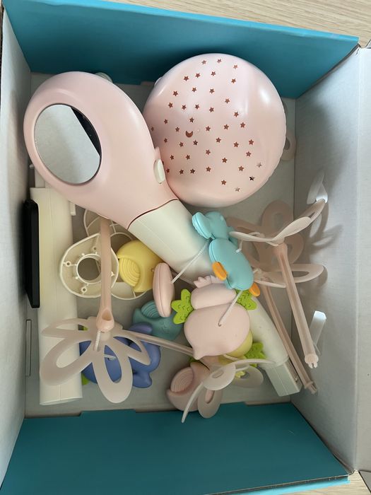 Carusel muzical roz patut