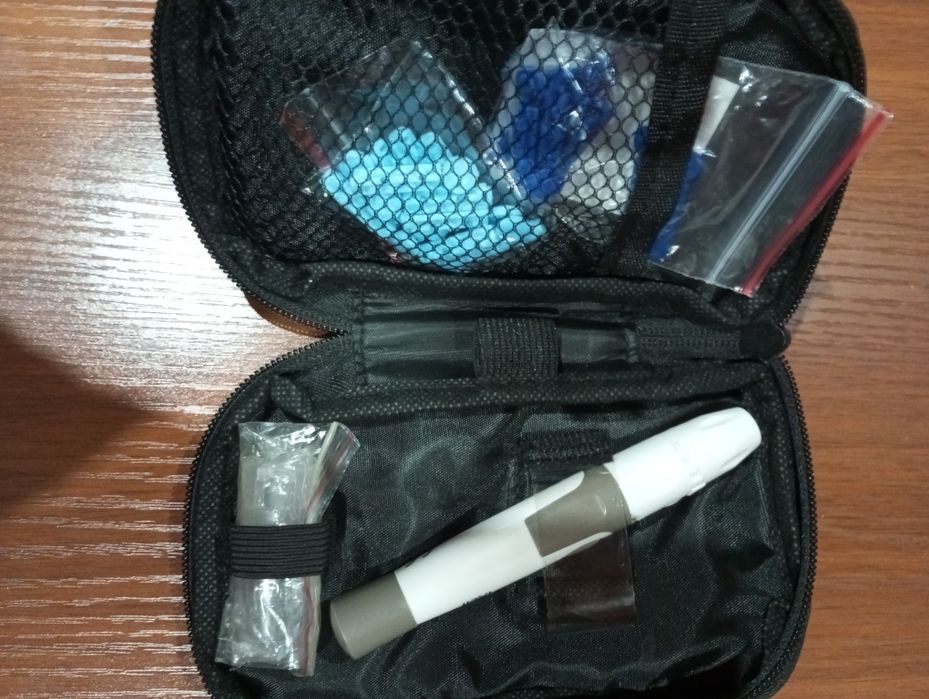 Глюкометр iXell в отличном состоянии