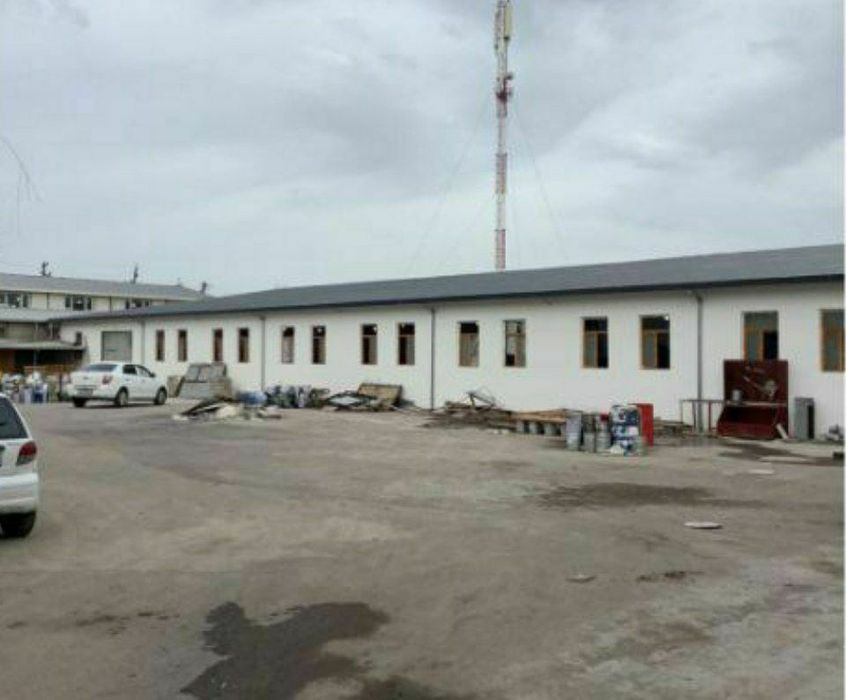 Продаётся 1 га производственная база.