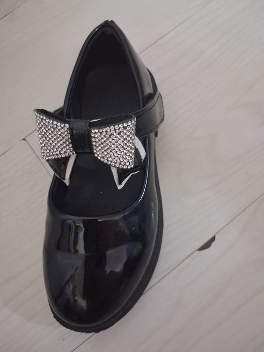 Pantofi fetite ,marimea 29