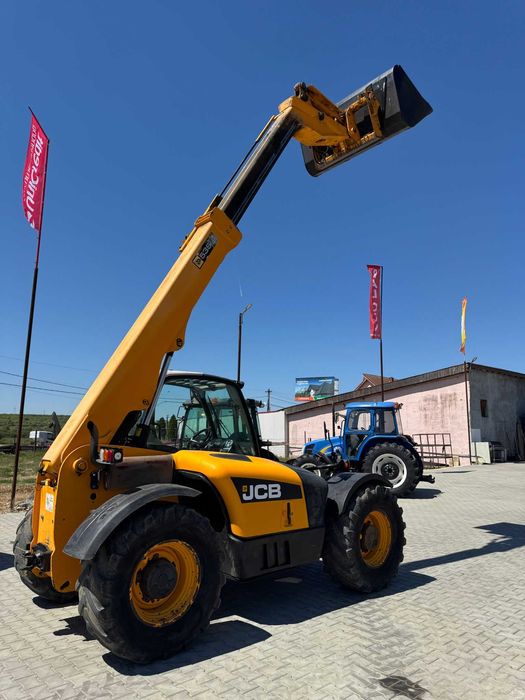 Incarcator telescopic JCB 536
