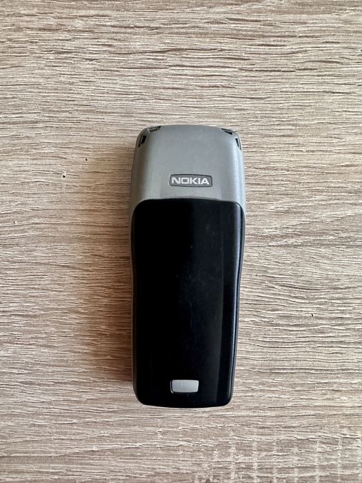Nokia 1100 в топ състояние.