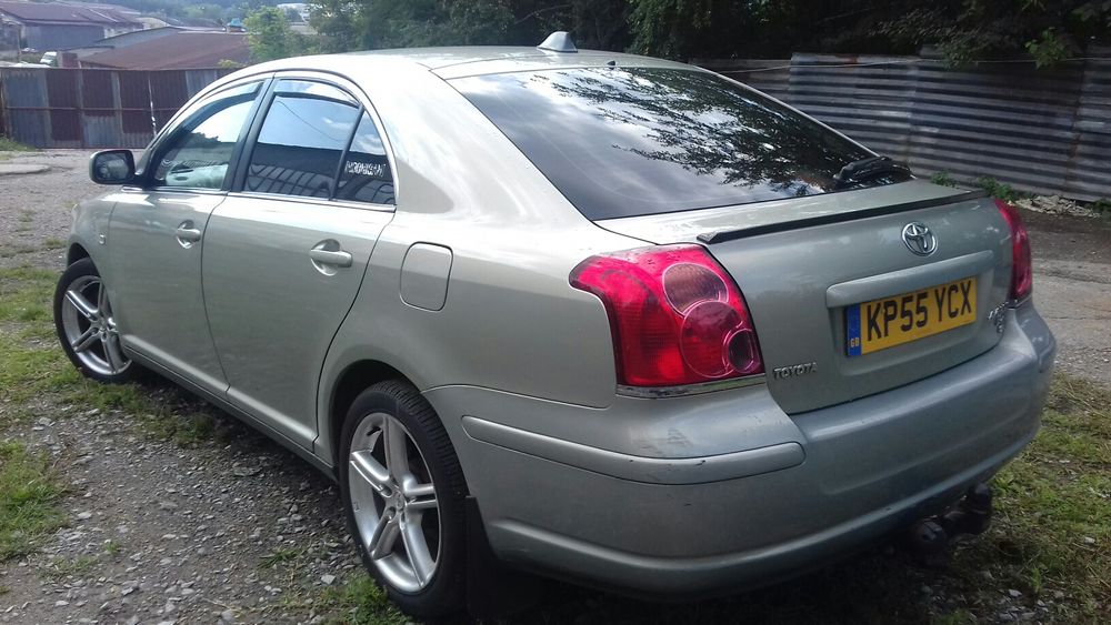 Toyota Avensis 2.0d4d 116к.с на части