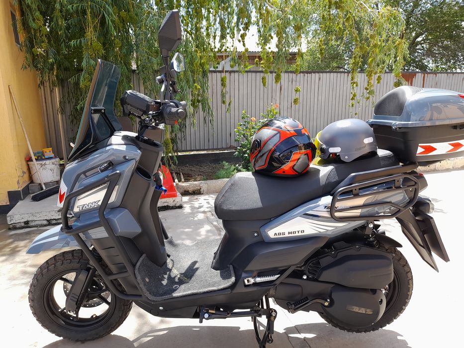 Скутер Танк BAS 175 куб