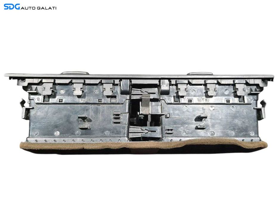 Grila Grile Aer Aerisire Ventilatie Bord Centrala Audi A4 B8 2008 - 2016 Cod 8T2820951D (Masina U.K) [N3839]