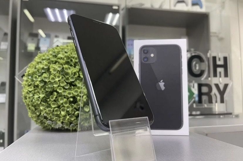 iPhone 11 с гарантией