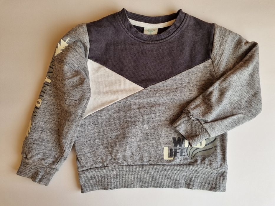 Комплект блузка/суитшърт и долнище на испанската марка Boboli, 116 см.