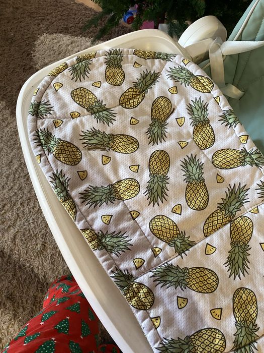 Детский стульчик для кормления