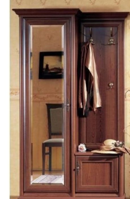 Продам шкаф для прихожей