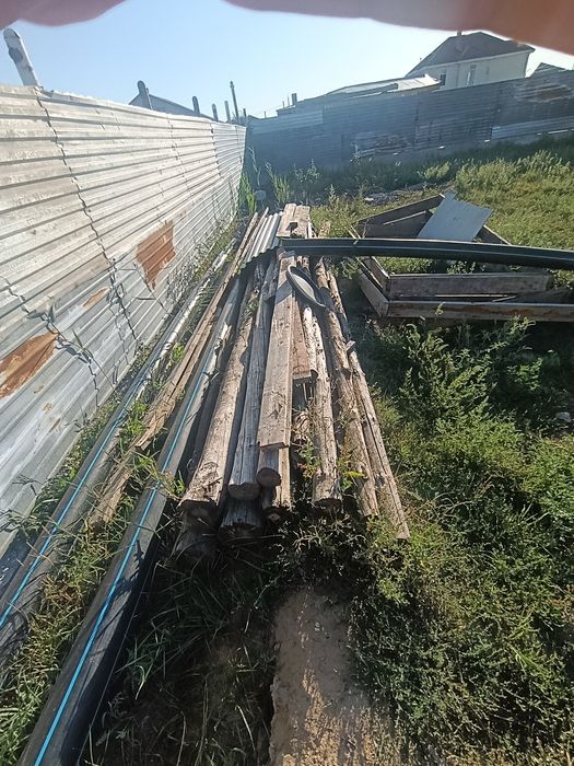 Дерево кирпич труба