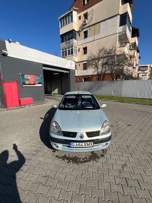 RENAULT Clio 2003 — imagine 3