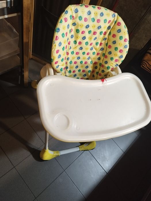 Scaun de masa bebe