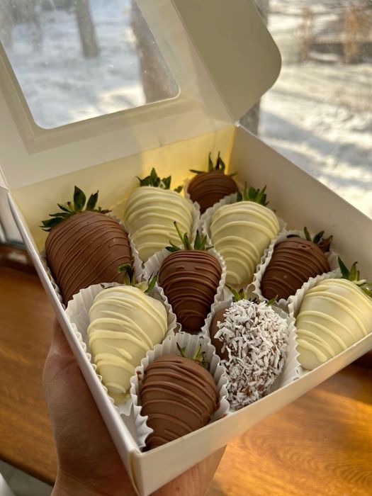 Клубника в школаде!